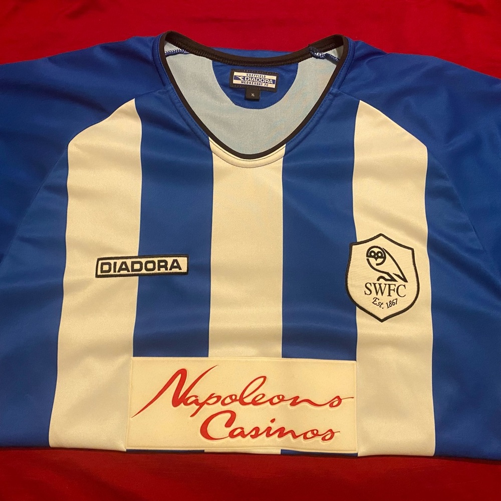 Diadora Sheffield Wednesday Soccer Jersey - Picture 2 of 4